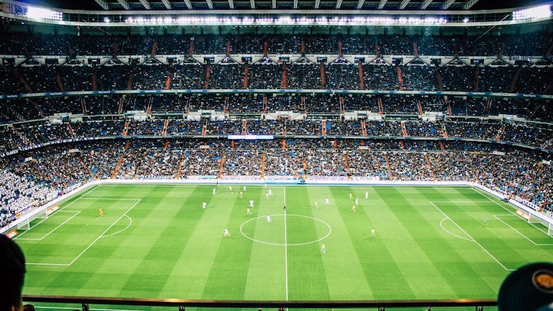 西甲国家德比巴塞罗那与皇家马德里球员在诺坎普球场交锋