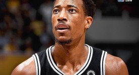 雄鹿力克76人，字母哥内线神勇，比赛精彩瞬间回顾